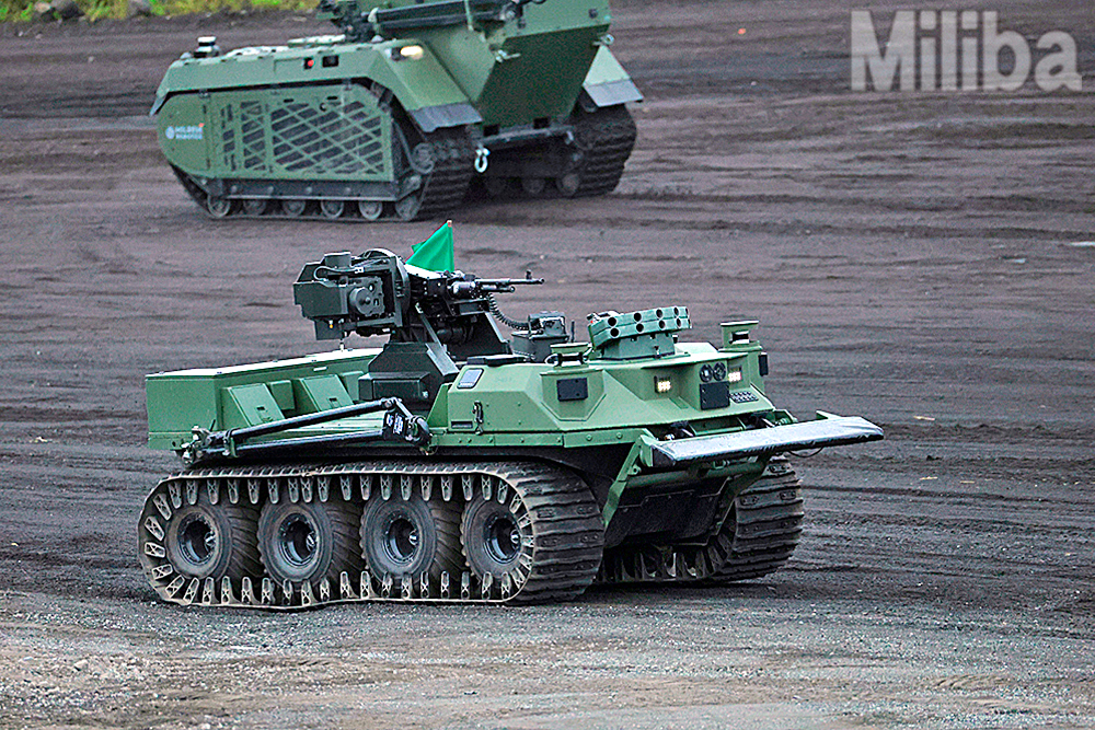 7.62mm機関銃を搭載した攻撃型UGV（無人車両）
